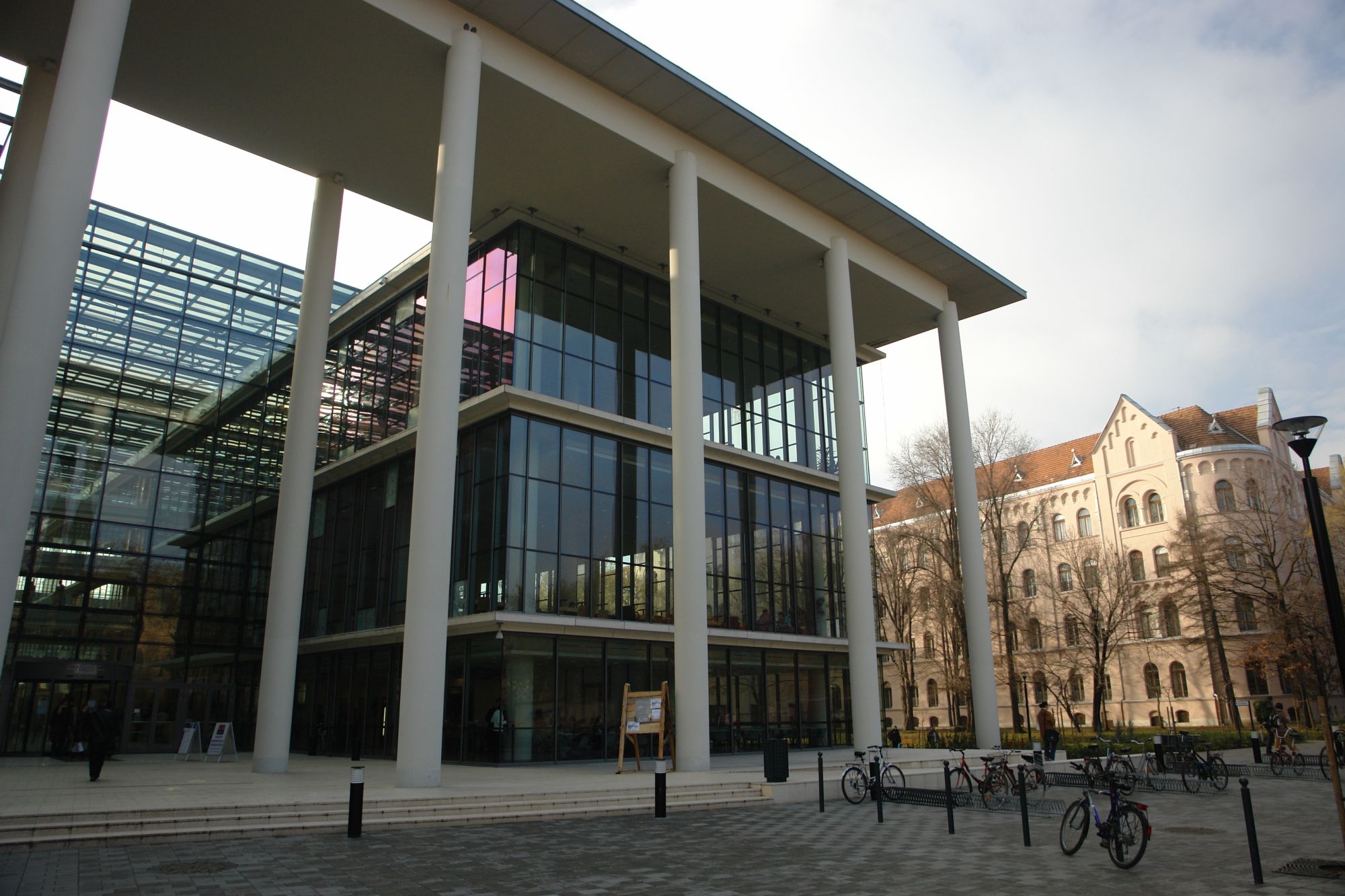 József Attila Tanulmányi és Információs Központ