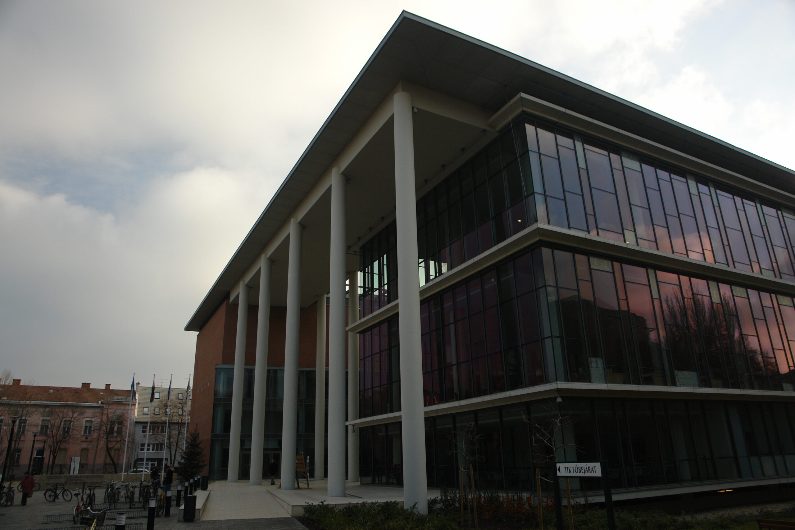 József Attila Tanulmányi és Információs Központ