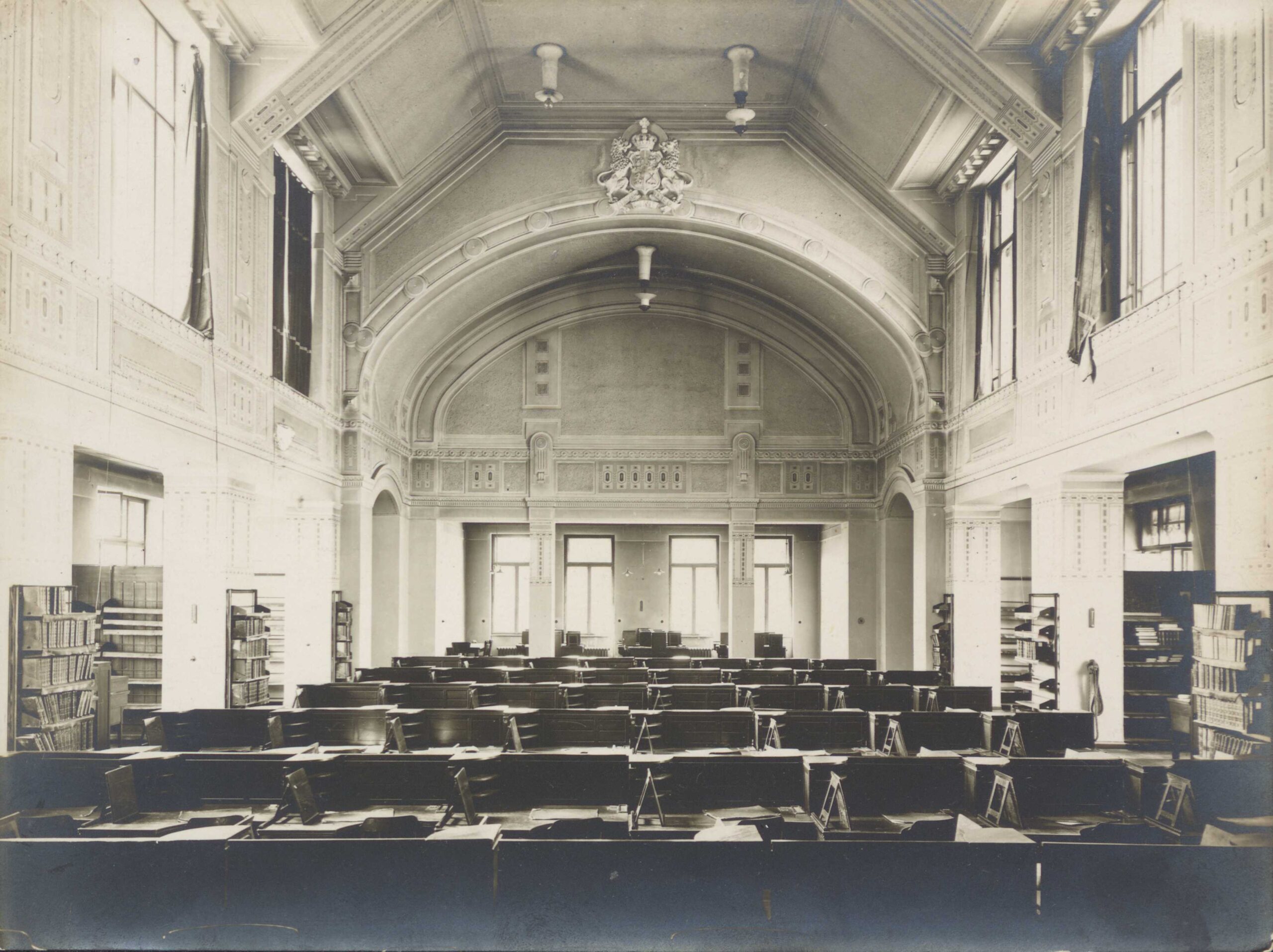 Kolozsvári Egyetemi Könyvtár, nagy olvasóterem (1910 körül)